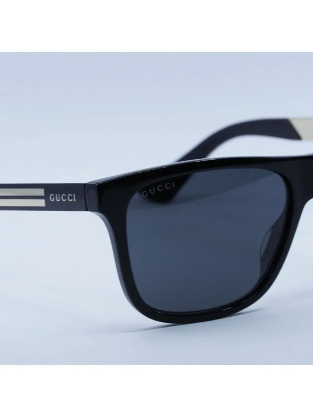Gucci GG0687S 001 Sunglasses Black Square Frame, Grey Lenses
